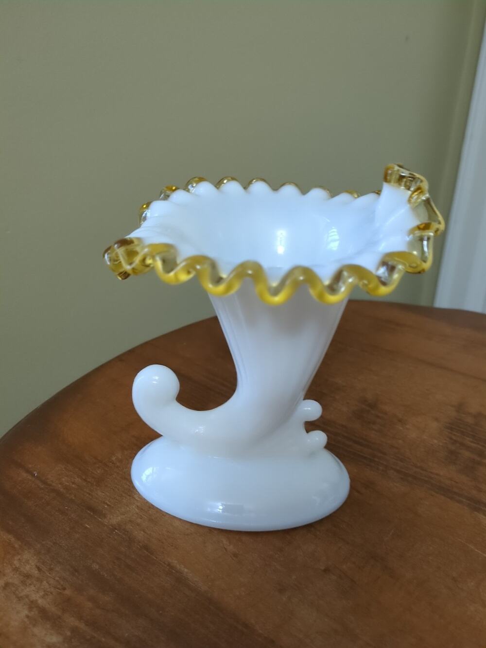 Fenton 951 White Cornucopia Candlestick With Gold Yellow Crest